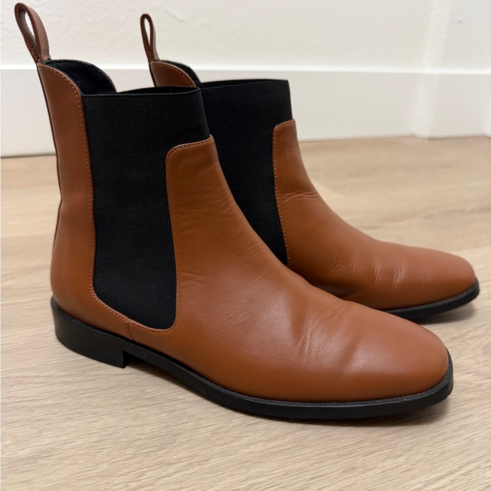Everlane Italian Leather Chelsea Boots Women’s 7 Cognac Brown Square Toe